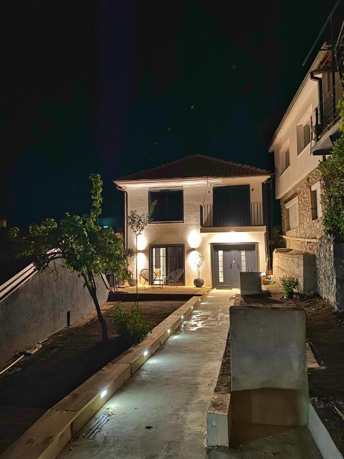 אוהריד Wild Pear Old Town Boutique Accommodation מראה חיצוני תמונה