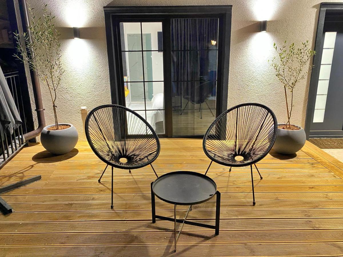אוהריד Wild Pear Old Town Boutique Accommodation מראה חיצוני תמונה